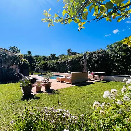 Provencale, Piscine アパート